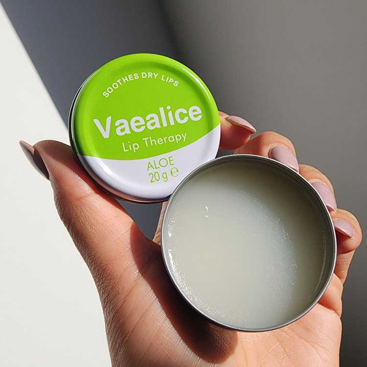 وازلین لب Vaealice