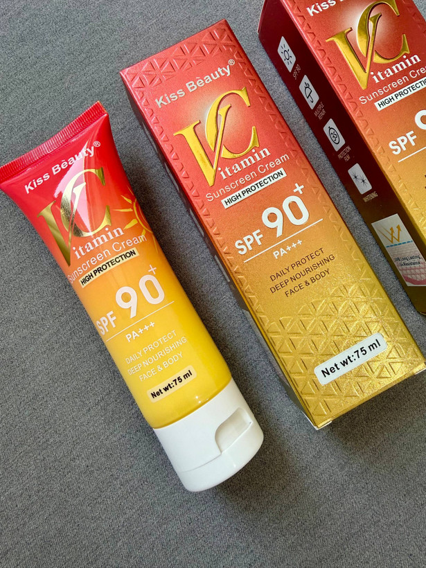ضد آفتاب ویتامین C SPF 90