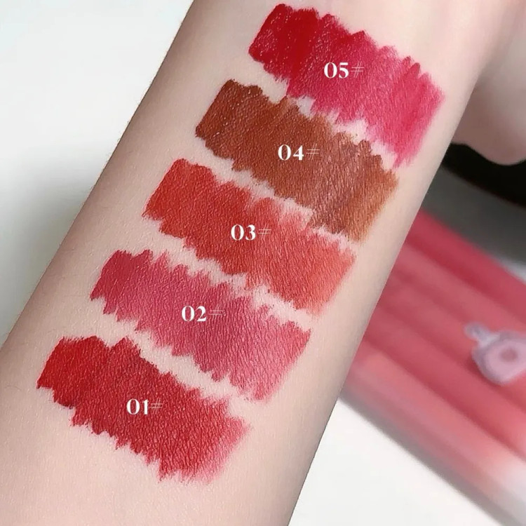 پک رژ لب مخملی خوکی LEADUU مدل Pig’s Head Velvet Lip Glaze